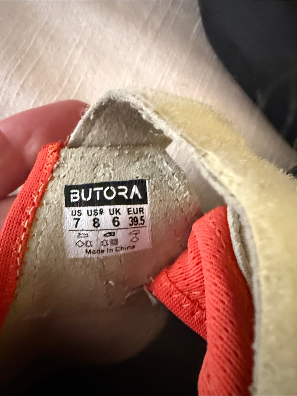 Butora acro climbing shoes, size 39.5 - Picture 2 of 5